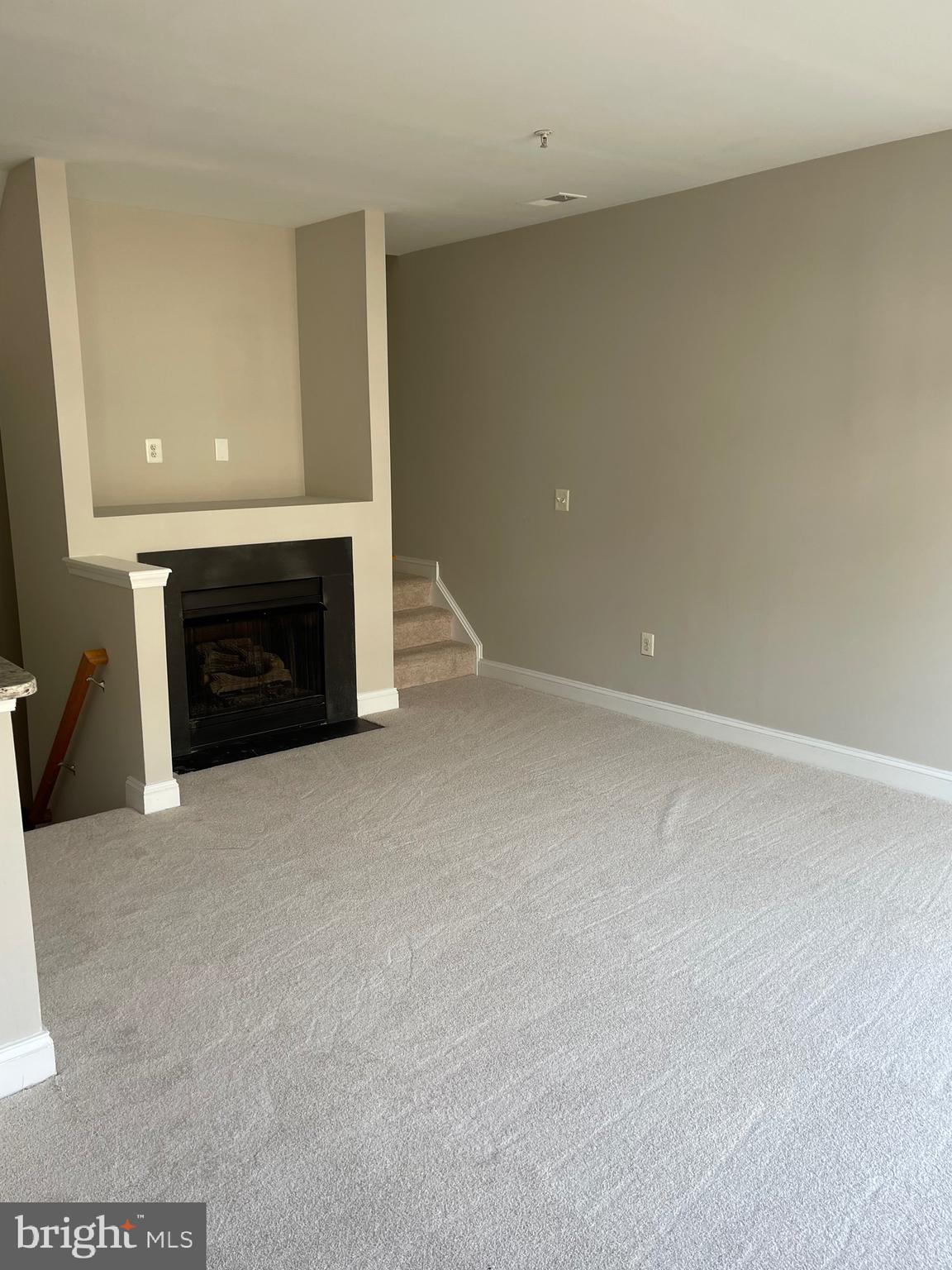 46375 Pryor Square Sterling, VA 20165 - Photo 2 of 15