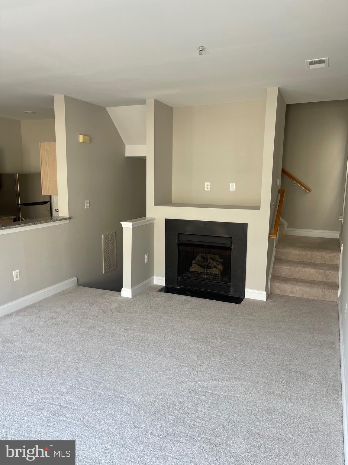 46375 Pryor Square Sterling, VA 20165 - Photo 3 of 15