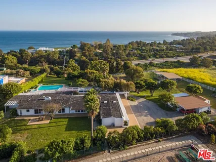 $6,950,000 | 27727 Pacific Coast Highway, Malibu, CA 90265