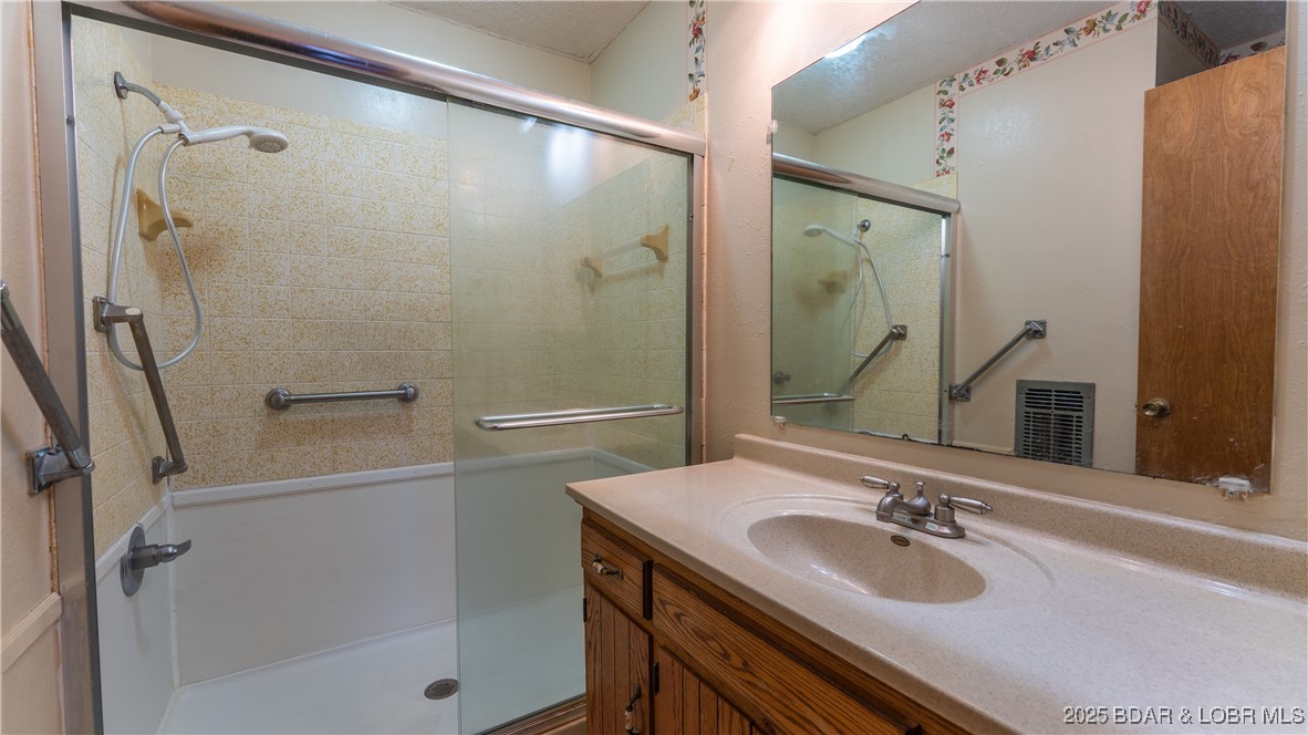 77 Banner Street Camdenton, MO 65020 - Photo 13 of 37