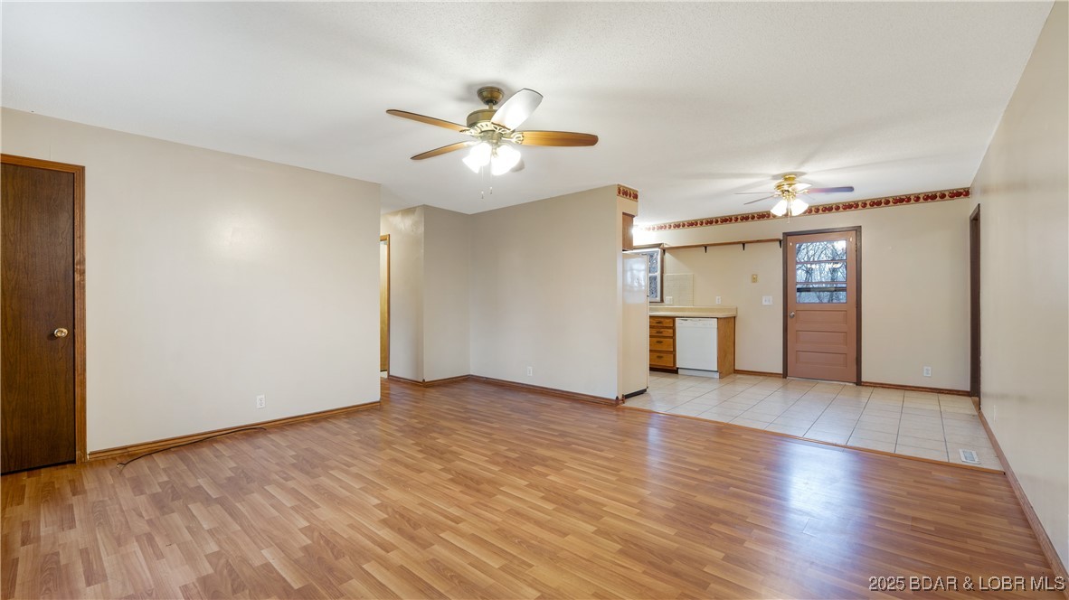 77 Banner Street Camdenton, MO 65020 - Photo 5 of 37