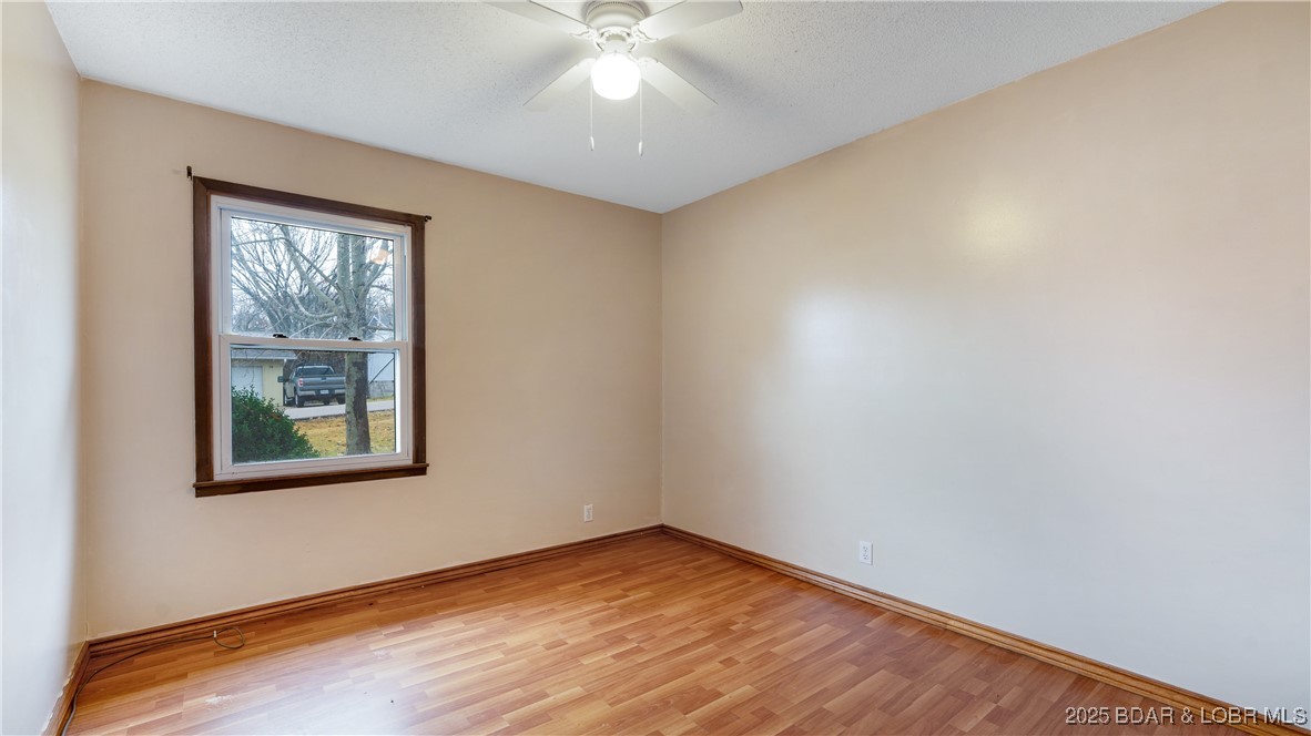 77 Banner Street Camdenton, MO 65020 - Photo 8 of 37