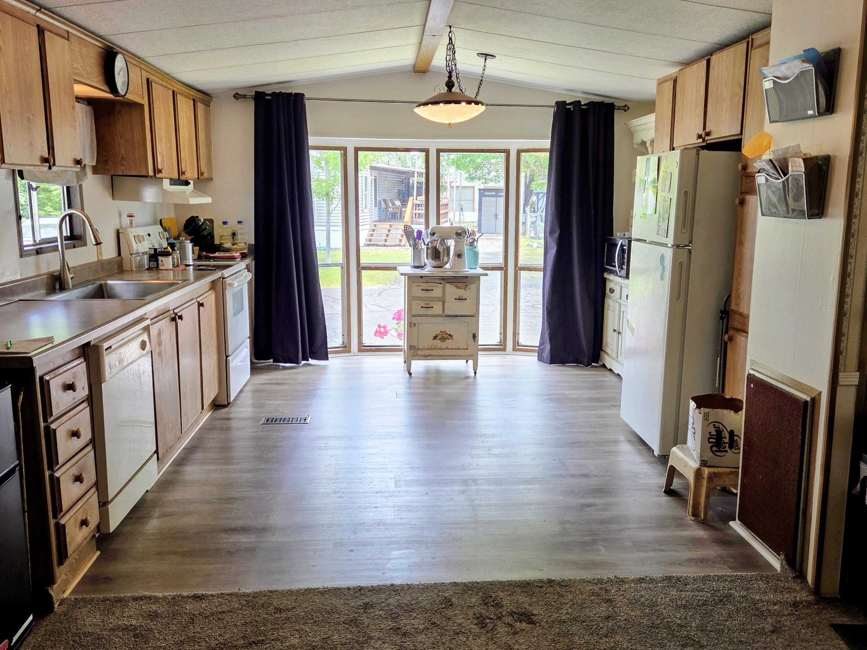 6850 Downing Road, Unit SPC 31 Central Point, OR 97502 - Photo 13 of 22