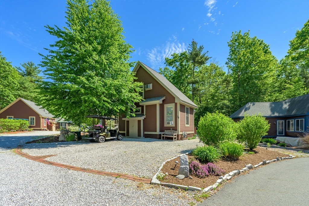 39 Whispering Pines Road, Unit 39 Westford, MA 01886 - Photo 4 of 38