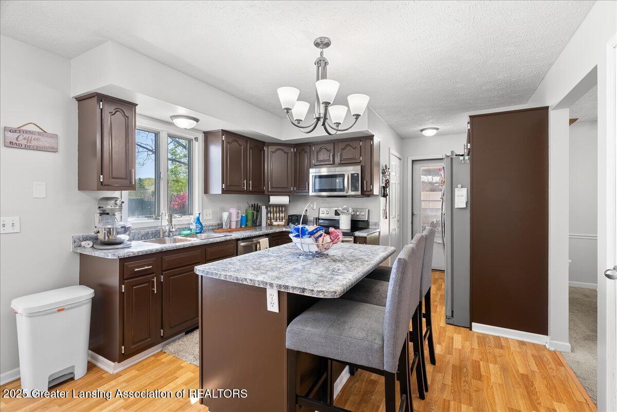 816 Creyts Road Dimondale, MI 48821 - Photo 11 of 49 13-Media Jett - 08