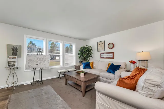 $332,900 | 18 A Wildflower Lane, Unit 20897801, Plymouth, NH 03264