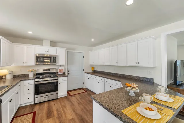 $332,900 | 18 A Wildflower Lane, Unit 20897801, Plymouth, NH 03264