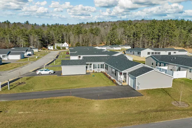 $332,900 | 18 A Wildflower Lane, Unit 20897801, Plymouth, NH 03264