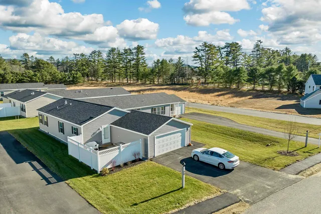 $332,900 | 18 A Wildflower Lane, Unit 20897801, Plymouth, NH 03264