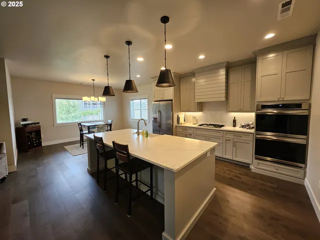 $739,000 | 436 Montana Way, Medford, OR 97504