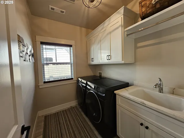 $739,000 | 436 Montana Way, Medford, OR 97504