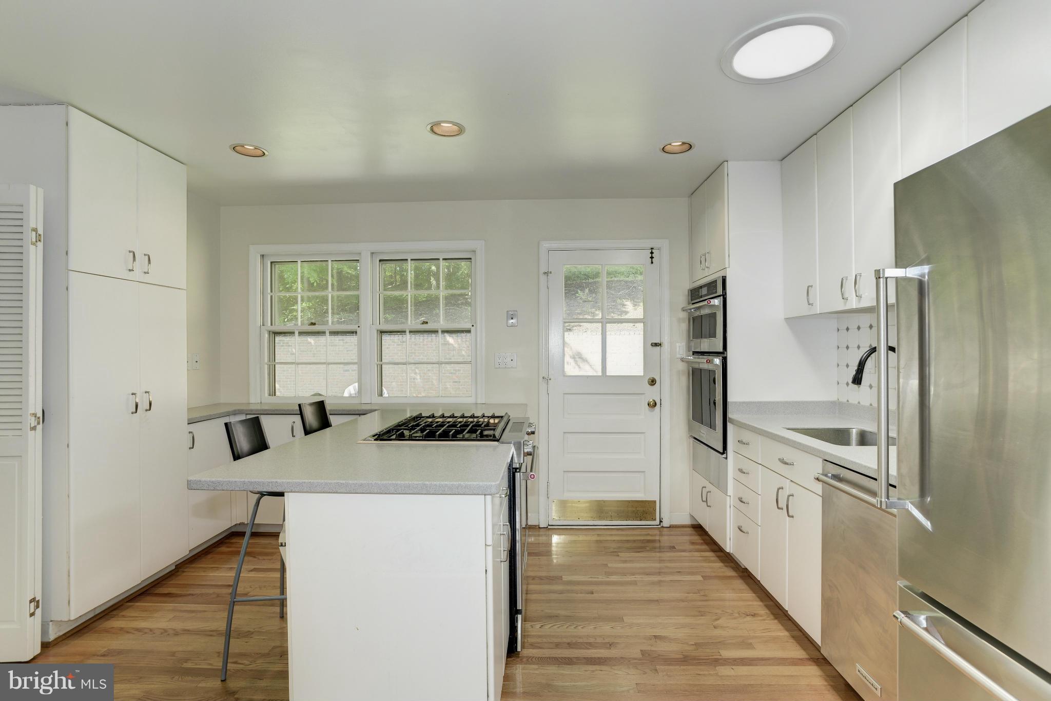 4118 27th Road North Arlington, VA 22207 - Photo 16 of 30 Kitchen