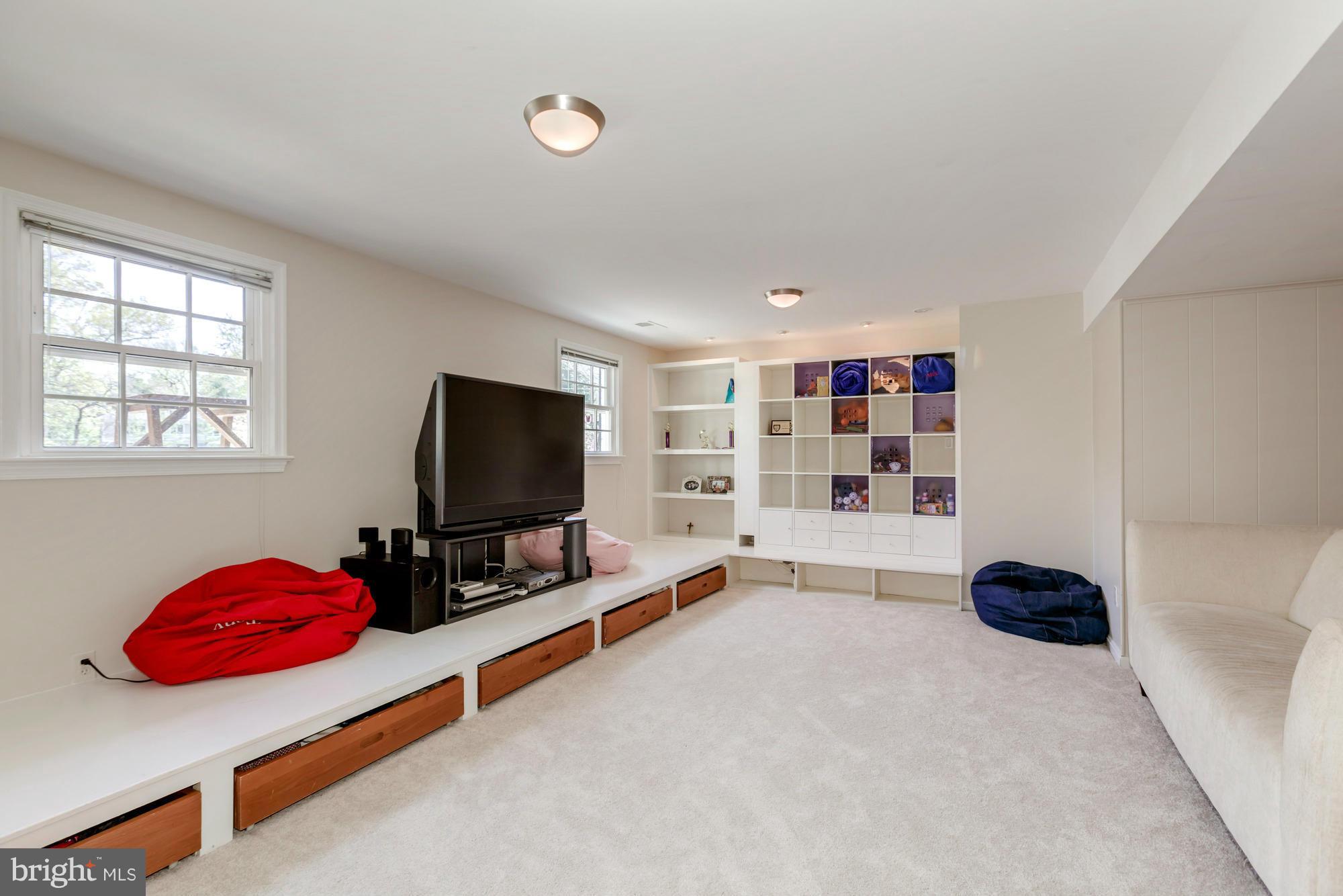 4118 27th Road North Arlington, VA 22207 - Photo 24 of 30 Family Room
