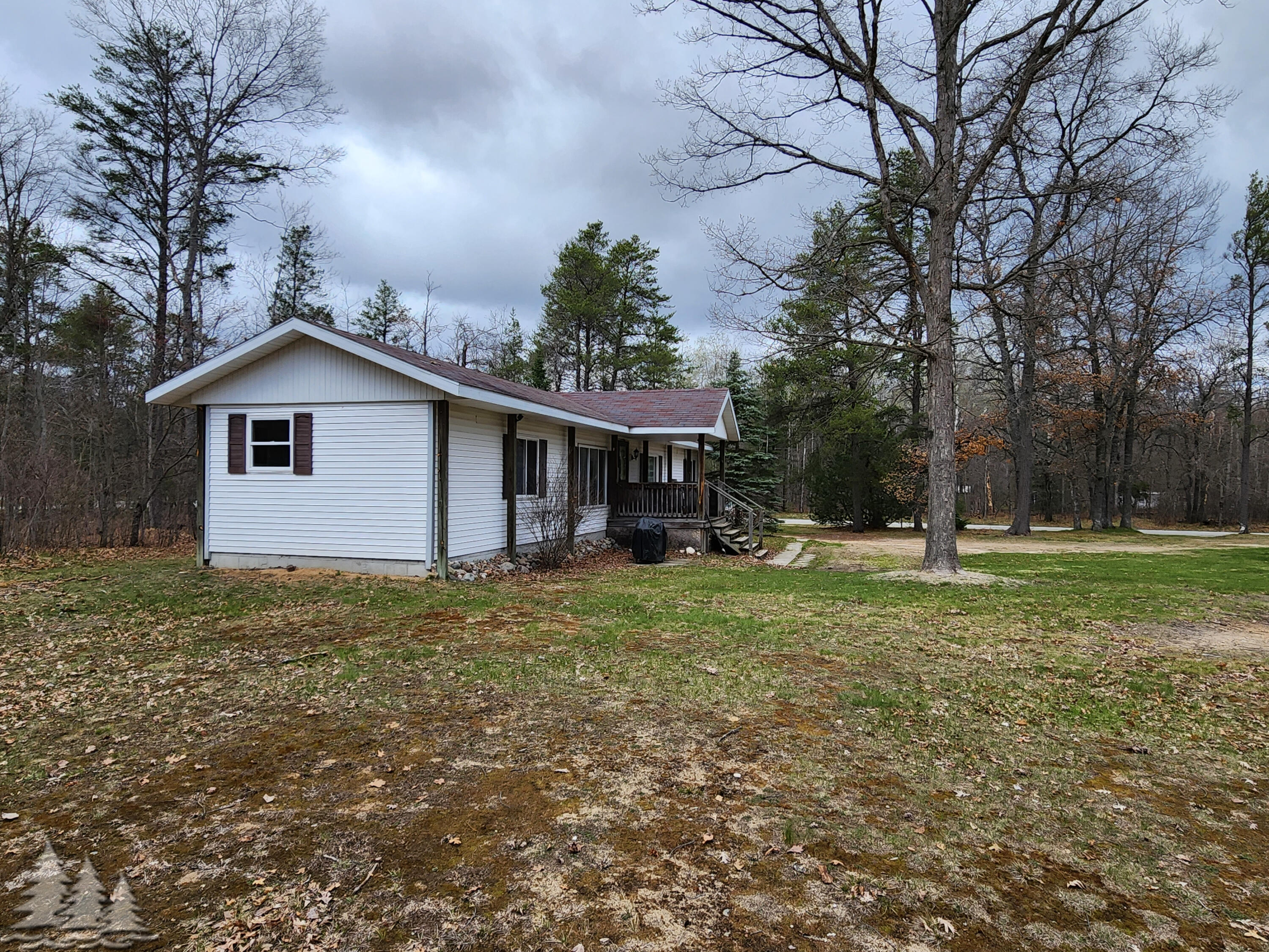 3329 Pine Ridge Street Lewiston, MI 49756 - Photo 3 of 34 Gallery Image 3
