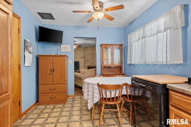 $185,000 | 10 Royal Road, Springfield, IL 62702