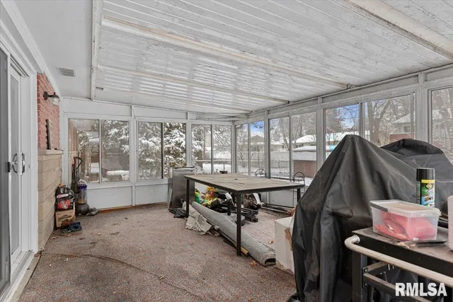 $185,000 | 10 Royal Road, Springfield, IL 62702