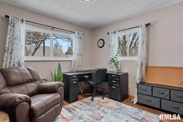 $179,900 | 10 Royal Road, Springfield, IL 62702