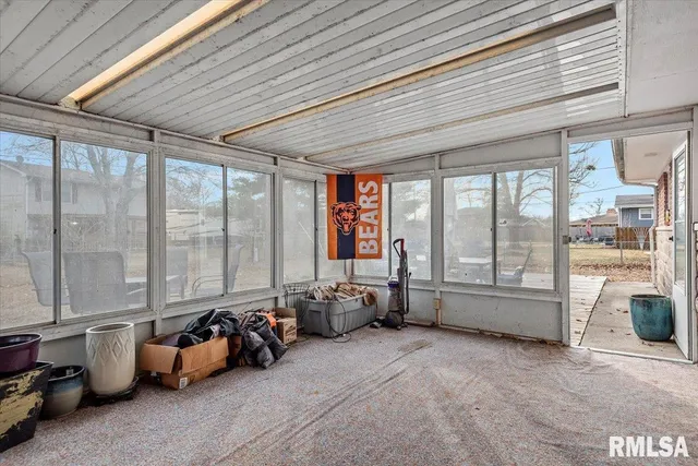 $179,900 | 10 Royal Road, Springfield, IL 62702