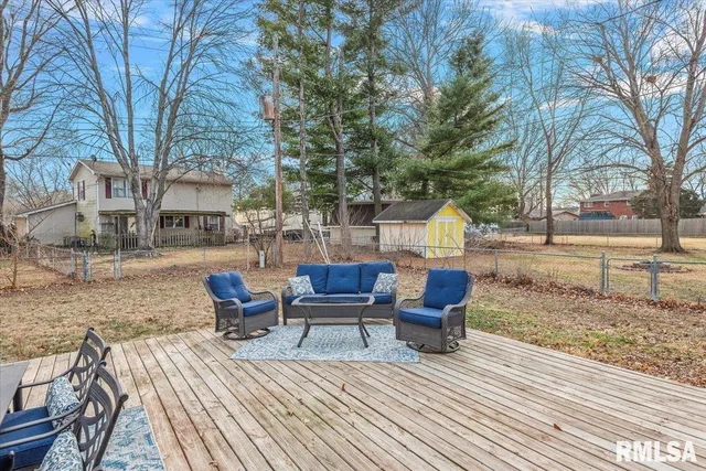 $179,900 | 10 Royal Road, Springfield, IL 62702