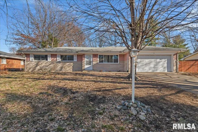 $185,000 | 10 Royal Road, Springfield, IL 62702