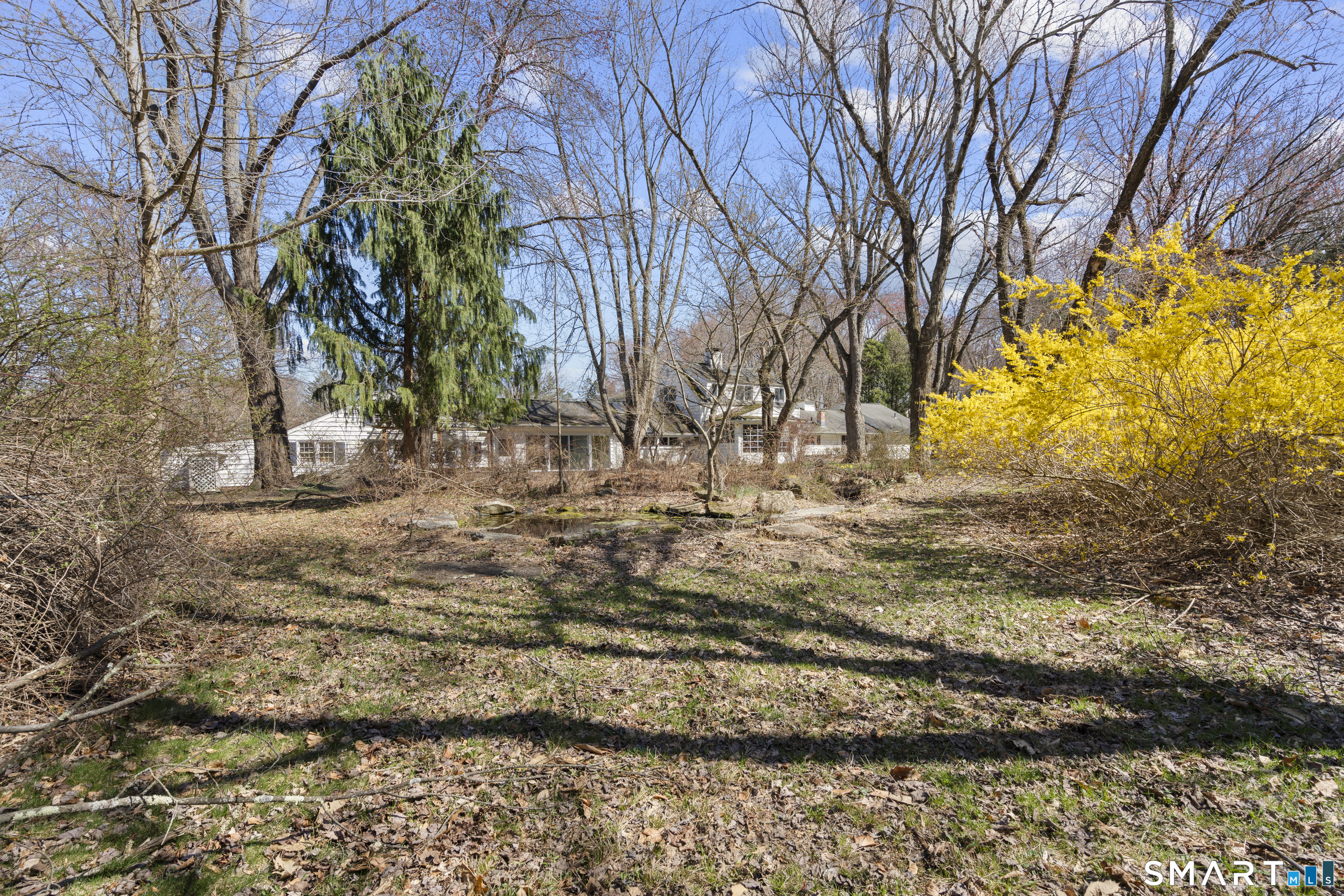 835 Monroe Turnpike Monroe, CT 06468 - Photo 35 of 39