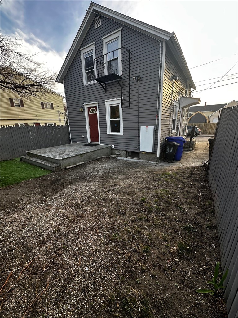 31 Bagley Street Pawtucket, RI 02860 - Photo 2 of 30