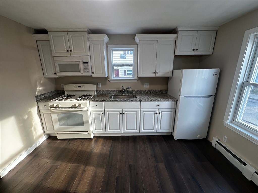 31 Bagley Street Pawtucket, RI 02860 - Photo 9 of 30