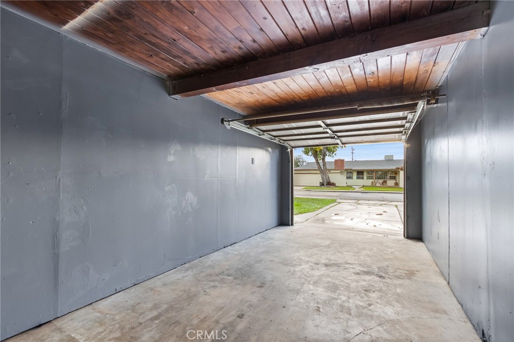 1675 Rose Avenue Merced, CA 95341 - Photo 11 of 17 a view of an empty room