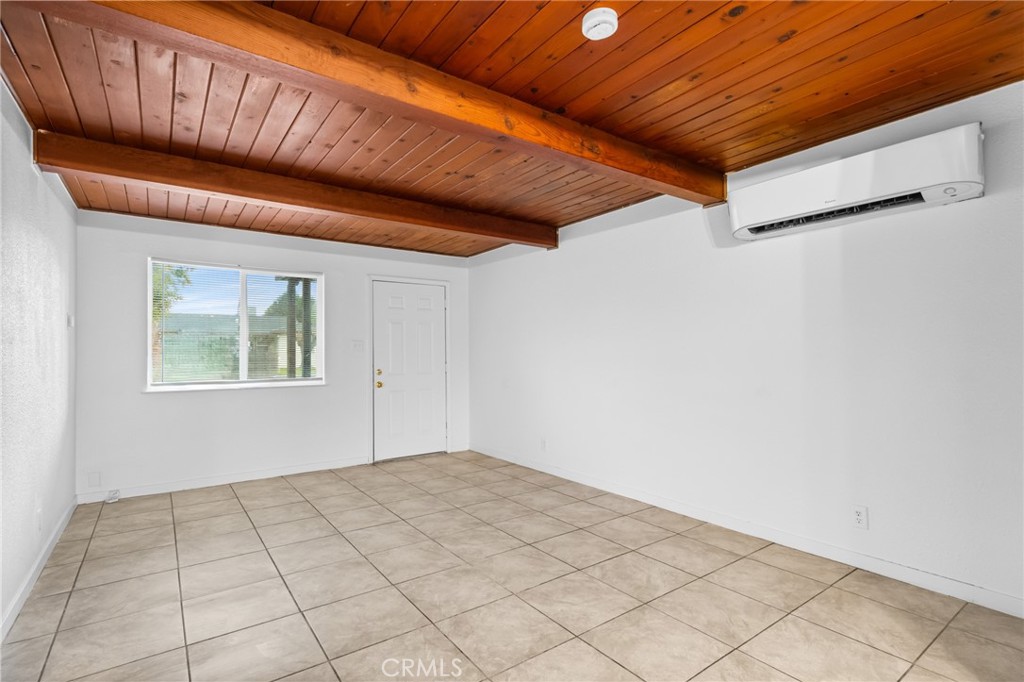 1675 Rose Avenue Merced, CA 95341 - Photo 3 of 17 a view of an empty room