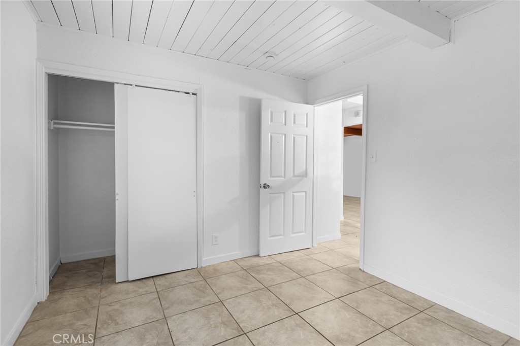 1675 Rose Avenue Merced, CA 95341 - Photo 8 of 17 a view of an empty room