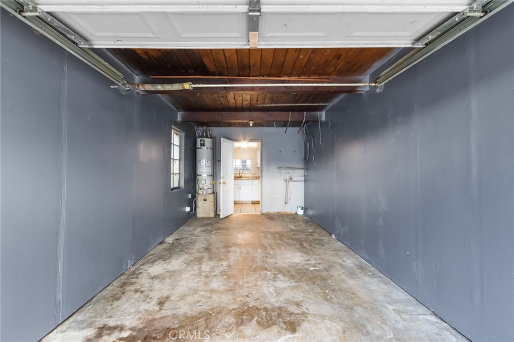 1675 Rose Avenue Merced, CA 95341 - Photo 10 of 17 a view of an empty room