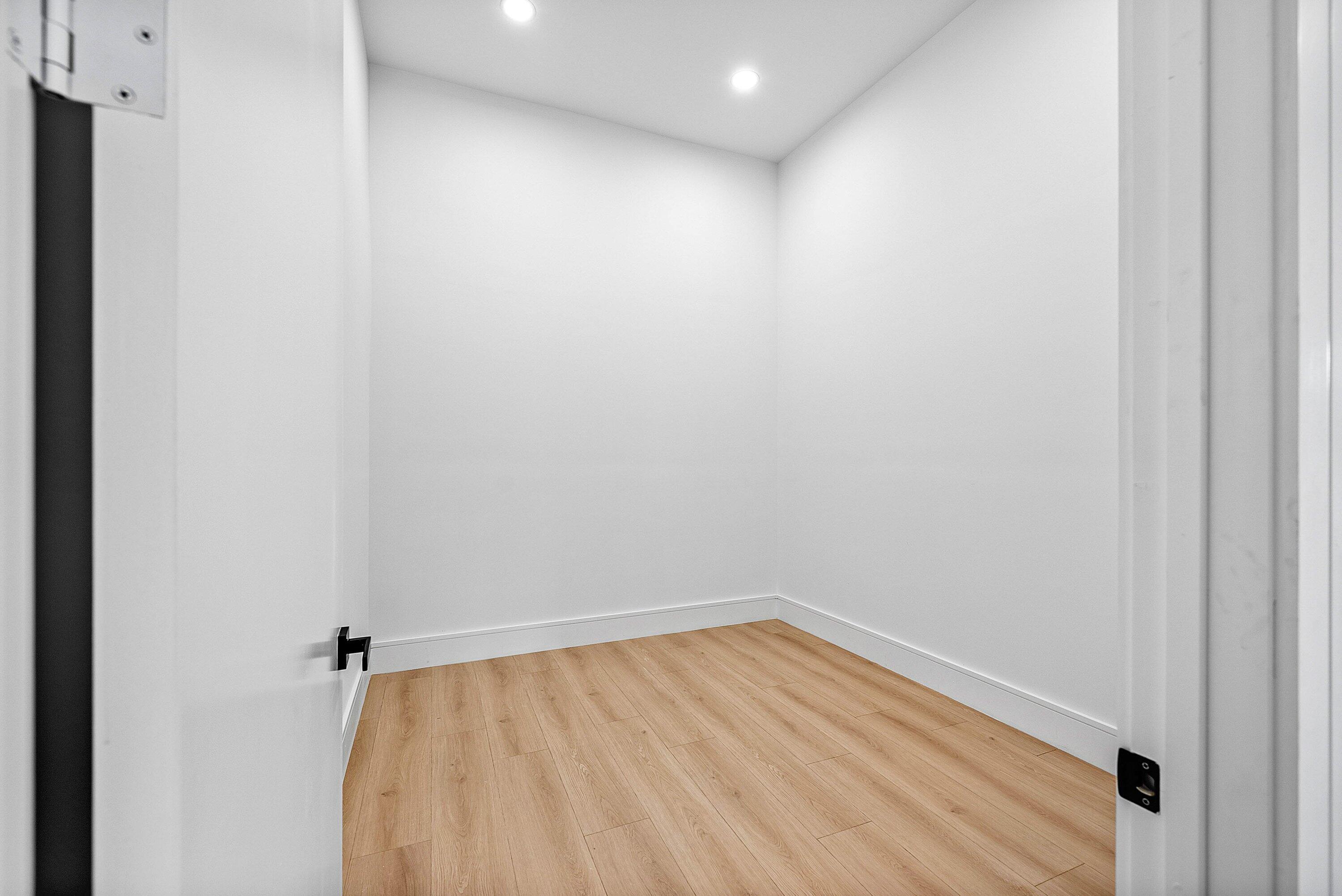 3361 Northeast 4th Avenue Boca Raton, FL 33431 - Photo 23 of 44 a view of an empty room