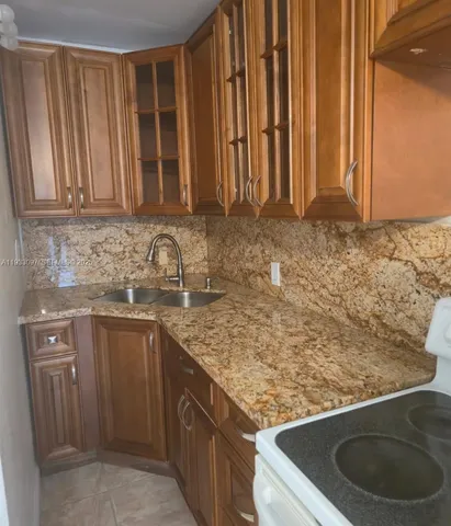 $1,800 | 38 Edmund Road, Unit 1, West Park, FL 33023