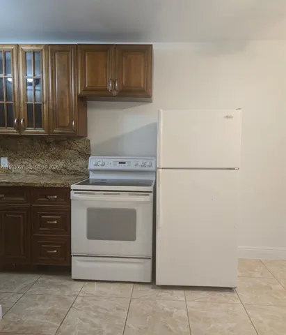 $1,800 | 38 Edmund Road, Unit 1, West Park, FL 33023