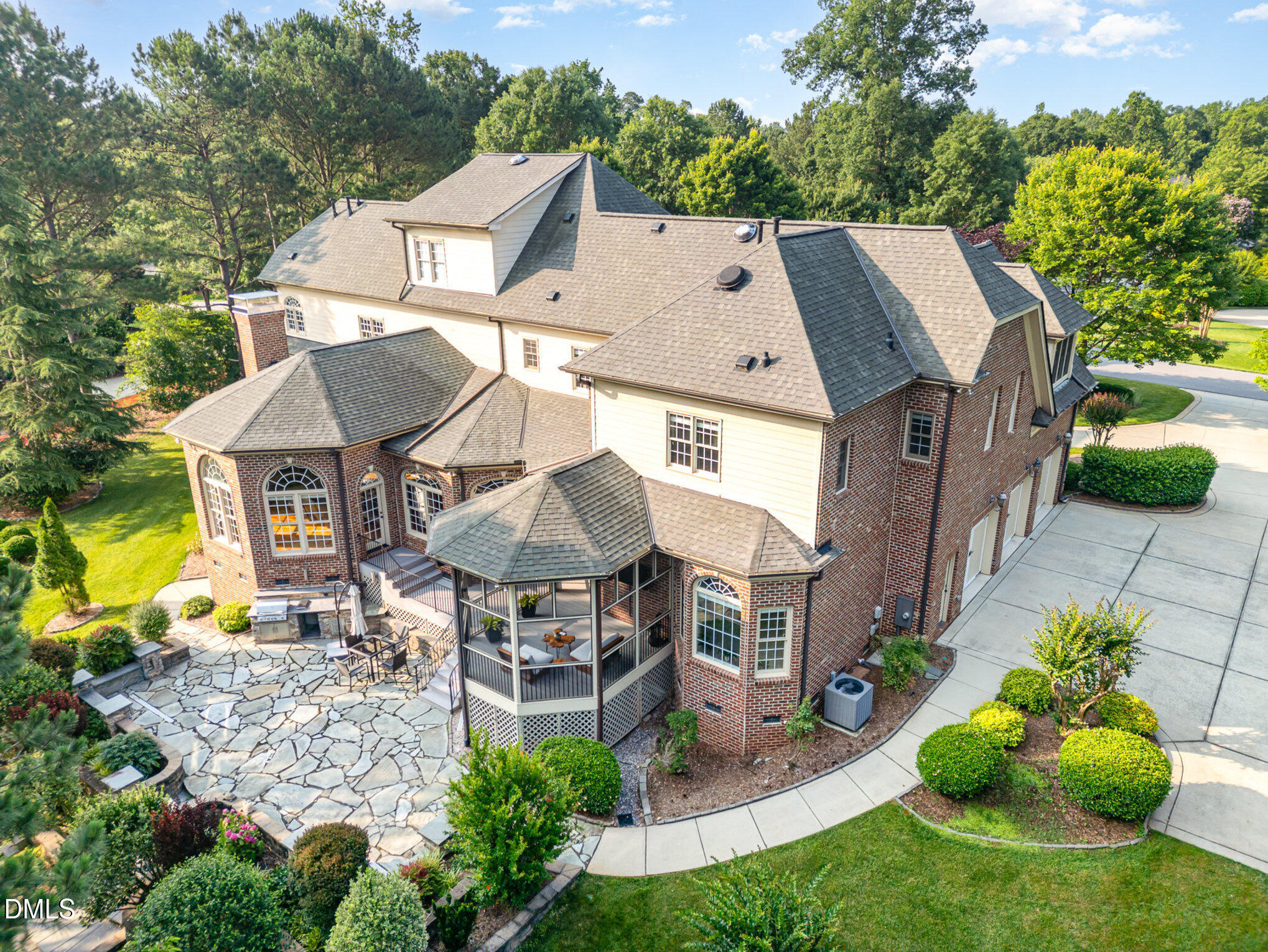 5768 Cavanaugh Drive Raleigh, NC 27614 - Photo 8 of 94 8