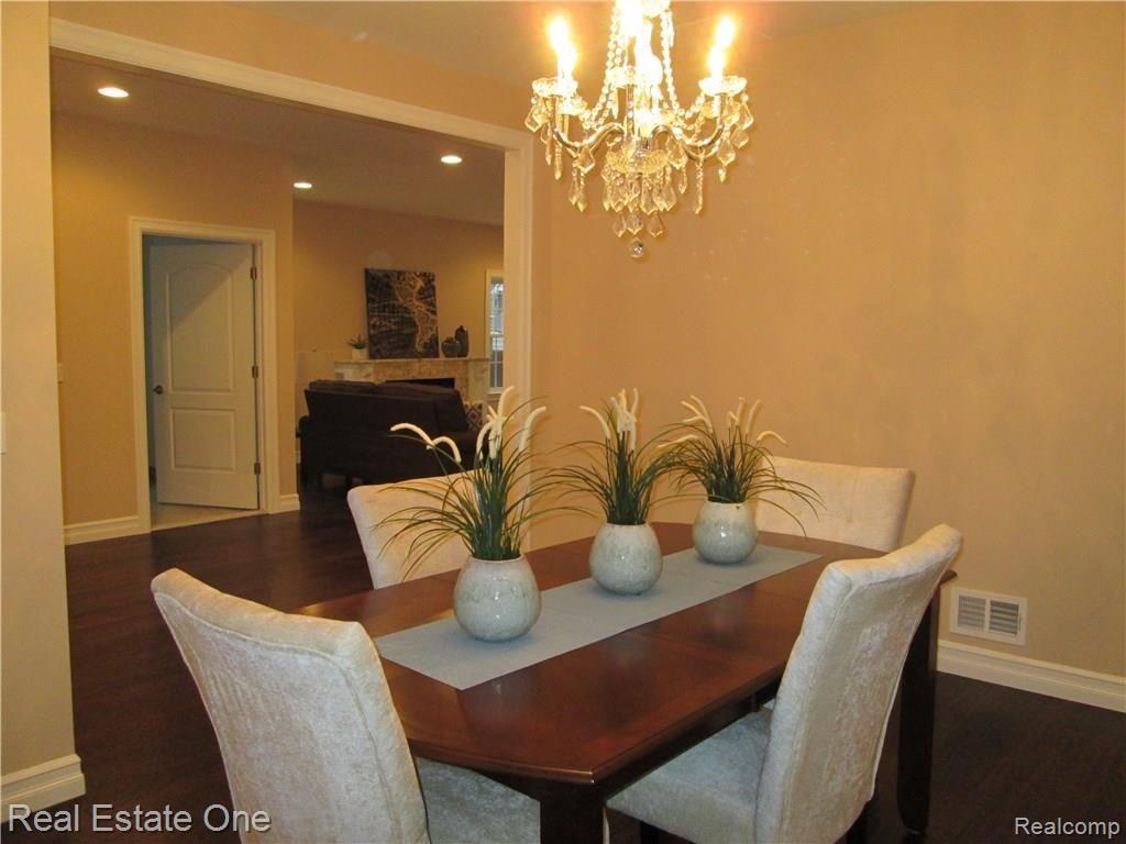 57 Maywood Avenue Pleasant Ridge, MI 48069 - Photo 19 of 44 IMG_0005.jpg