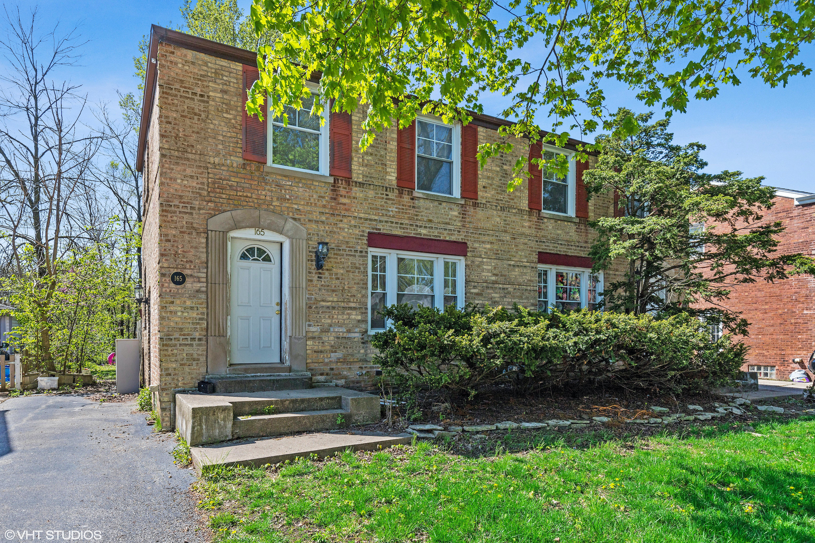165 East Burlington Street Riverside, IL 60546 - Photo 1 of 10