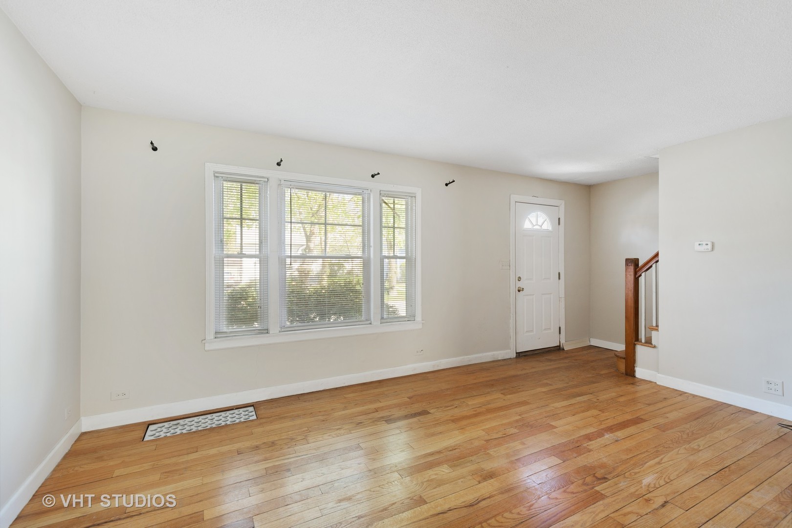 165 East Burlington Street Riverside, IL 60546 - Photo 6 of 10