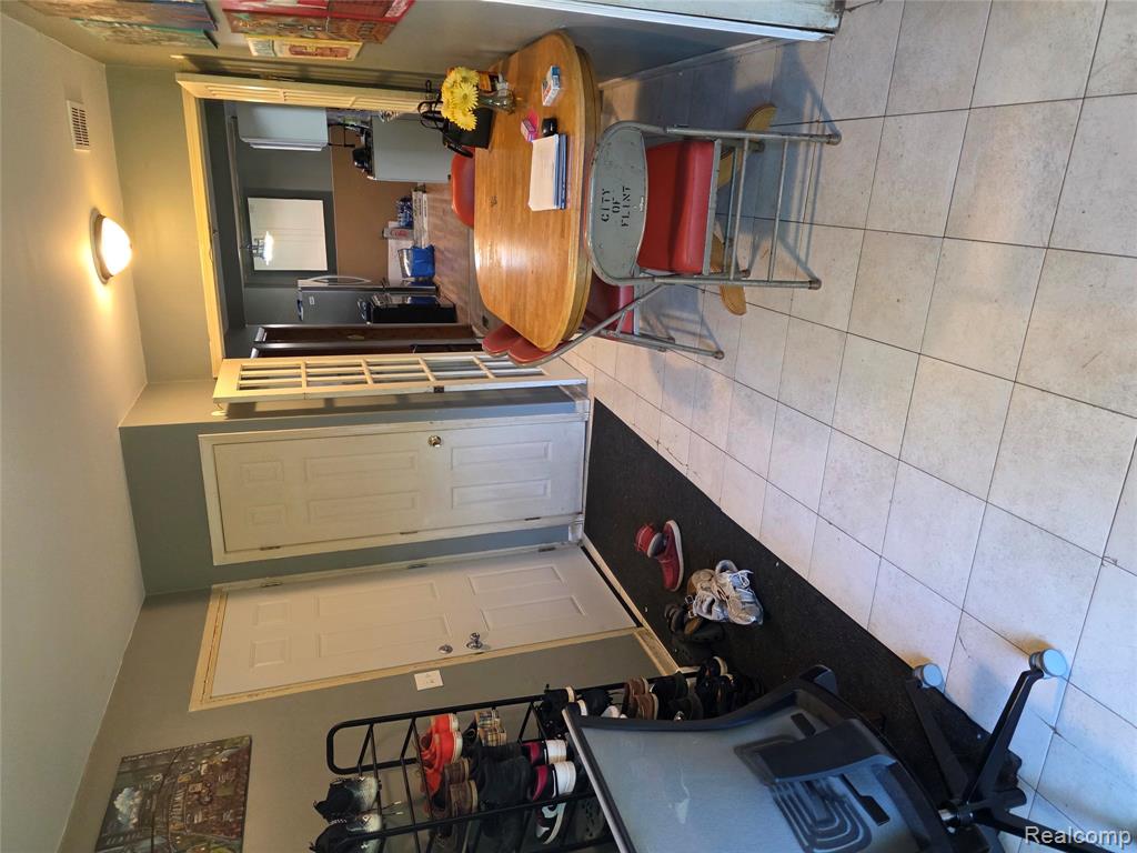 4217 Pengelly Road Flint, MI 48507 - Photo 7 of 26
