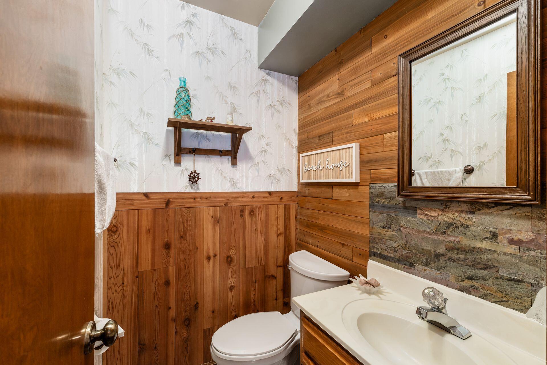 631 Brice Road Columbus, OH 43213 - Photo 23 of 45 Entry Level 1/2 Bath