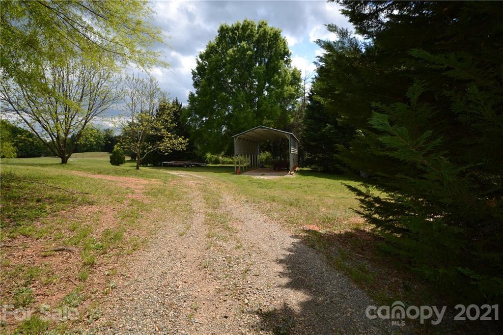 3511 Thunder Road Maiden, NC 28650 - Photo 33 of 44 a view of a garden with an outdoor space