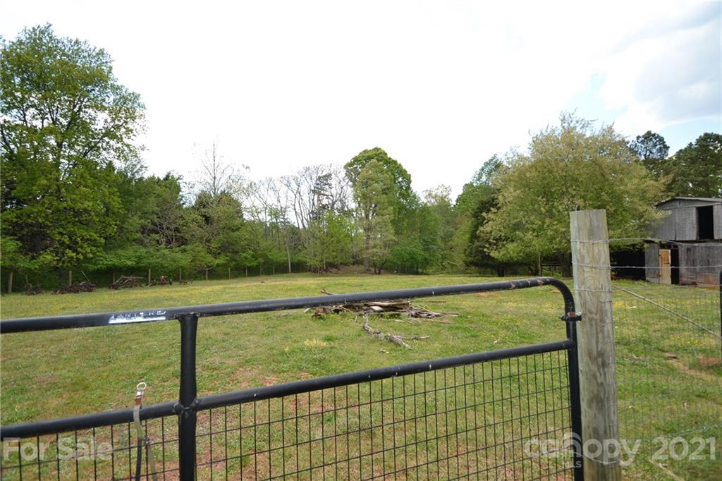 3511 Thunder Road Maiden, NC 28650 - Photo 44 of 44 a view of a balcony with lake view