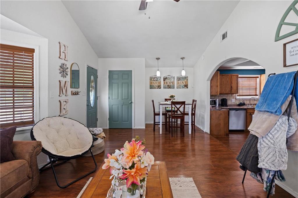 407 North Foreman Street Caney, KS 67333 - Photo 11 of 47