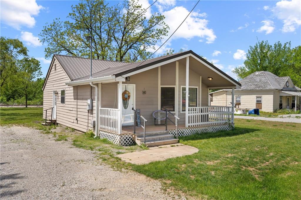 407 North Foreman Street Caney, KS 67333 - Photo 2 of 47