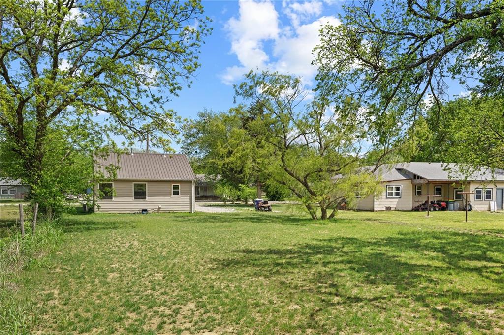 407 North Foreman Street Caney, KS 67333 - Photo 34 of 47