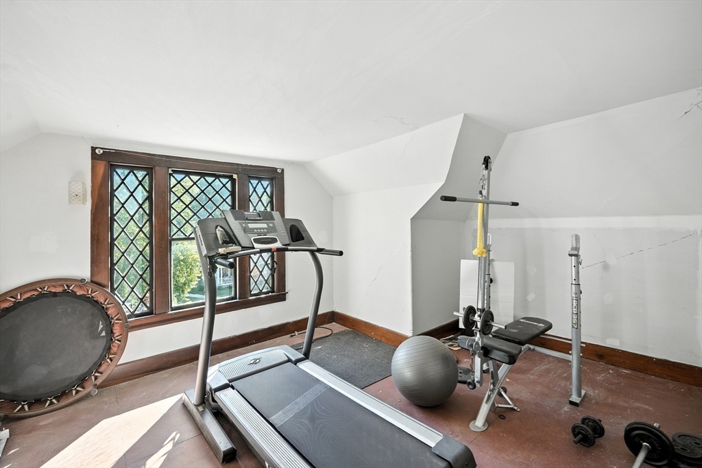 96 Firglade Avenue Springfield, MA 01108 - Photo 23 of 31 a room with gym equipment