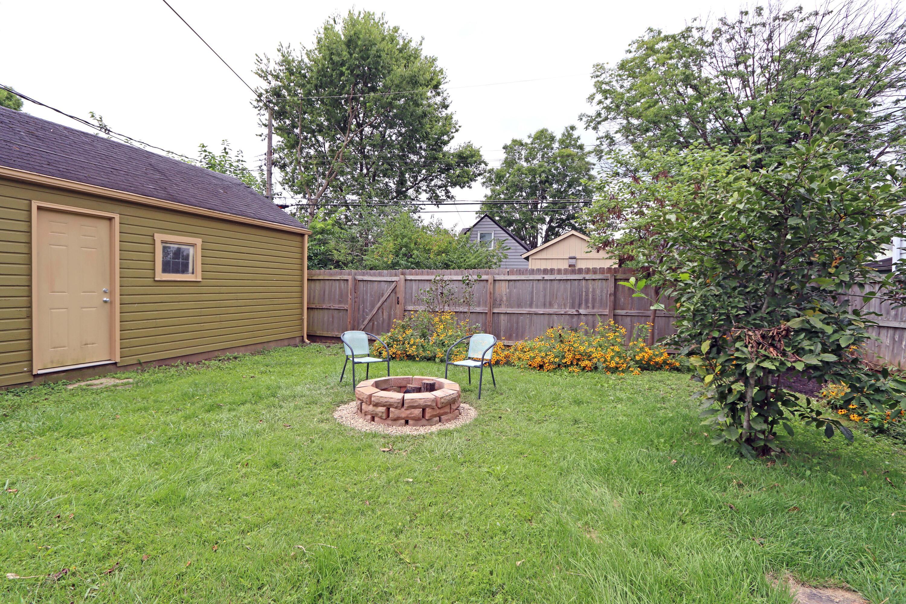 925 South Chesterfield Road Columbus, OH 43209 - Photo 43 of 48 925 S Chesterfield