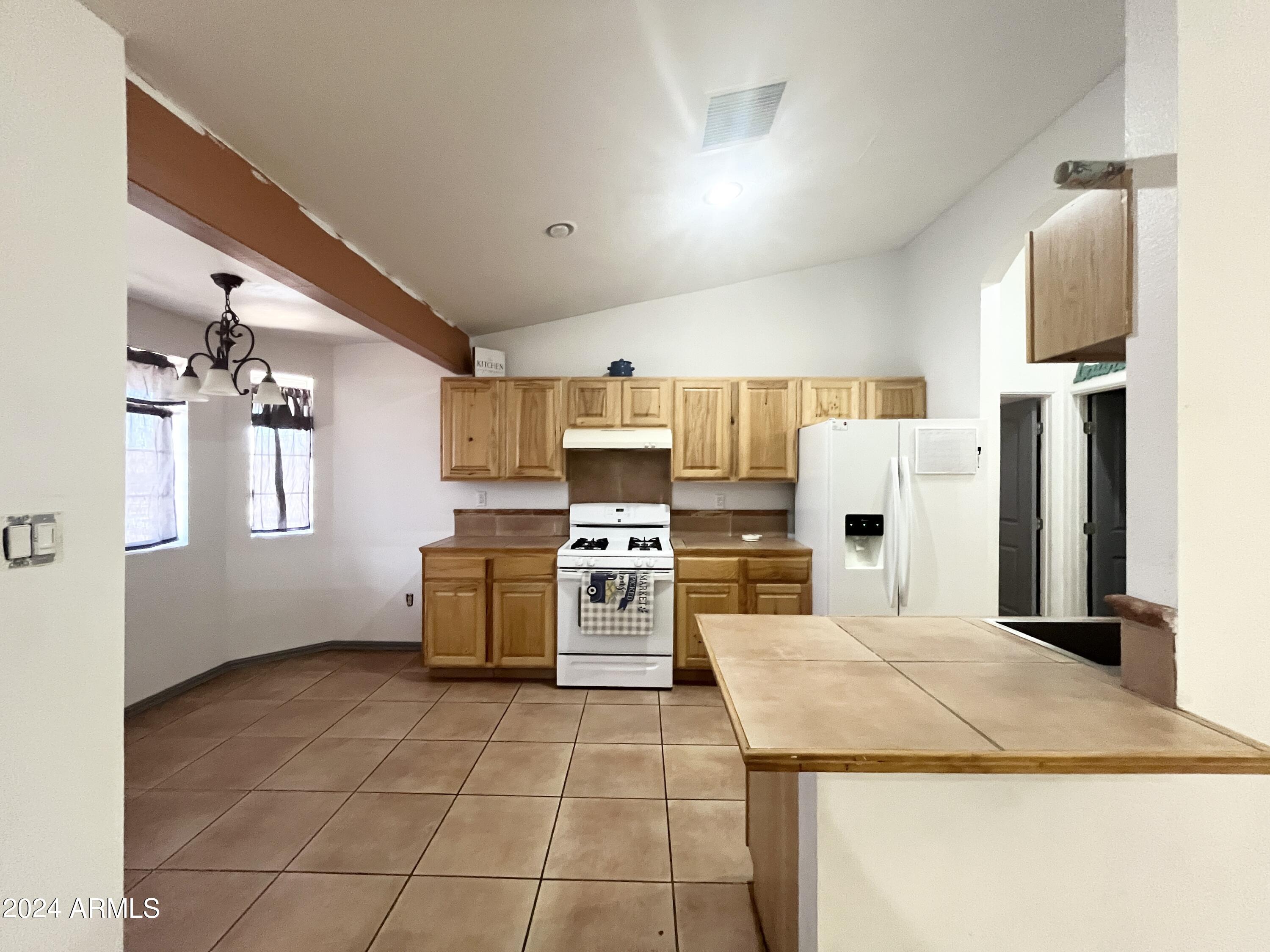 2277 East 20th Street Douglas, AZ 85607 - Photo 11 of 42 kitchen