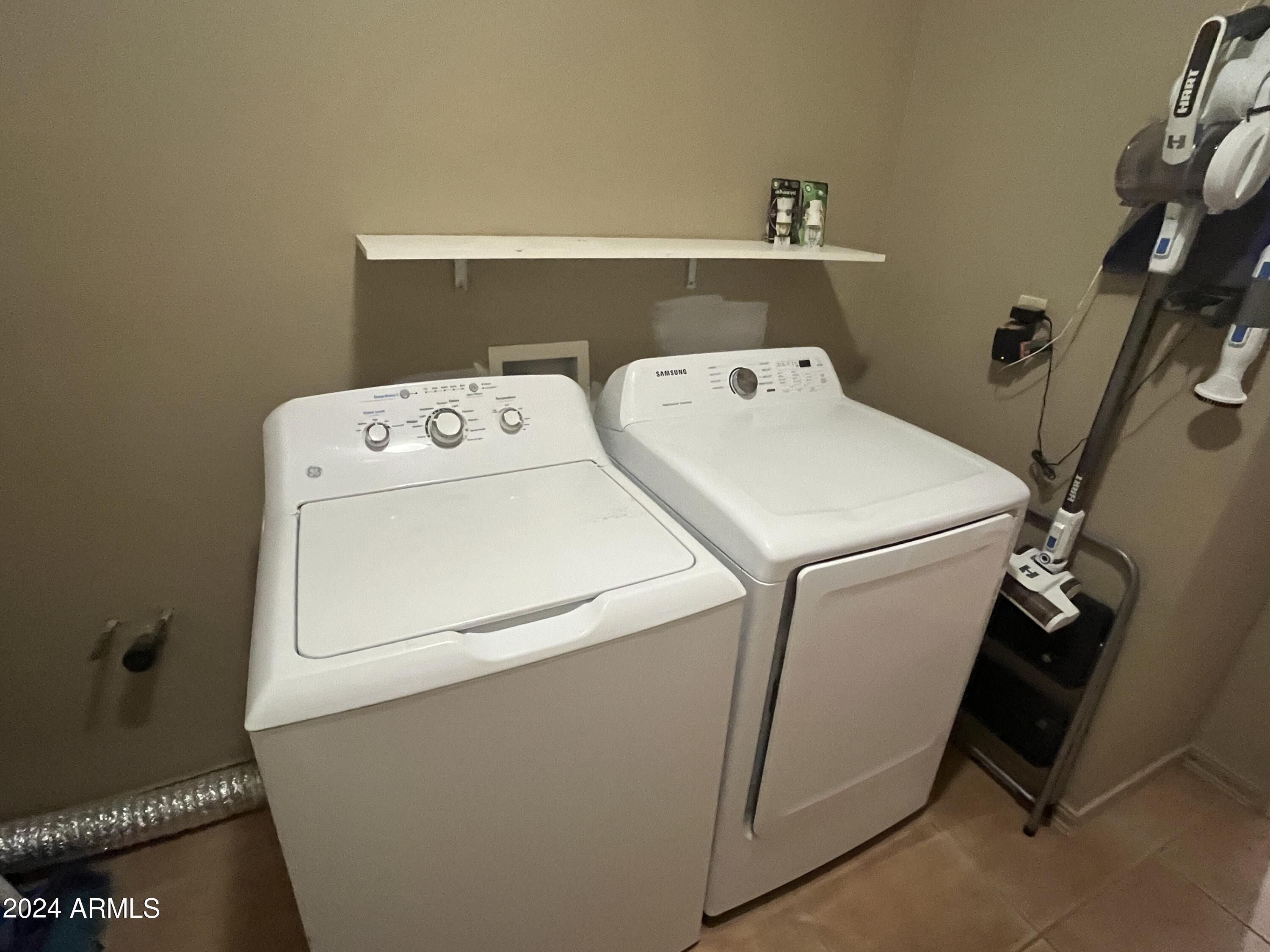 2277 East 20th Street Douglas, AZ 85607 - Photo 30 of 42 laundry