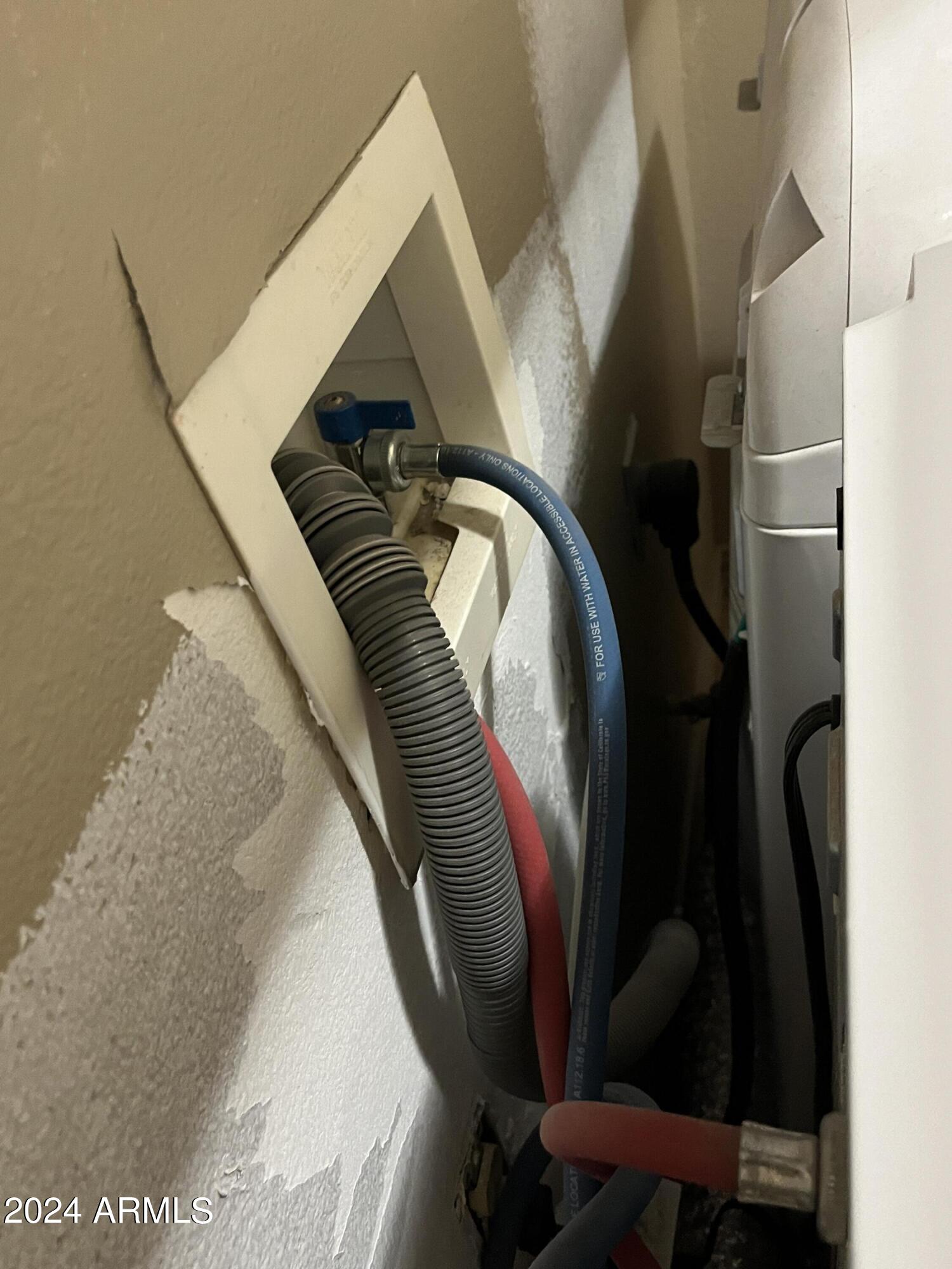 2277 East 20th Street Douglas, AZ 85607 - Photo 31 of 42 laundry